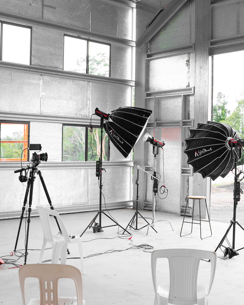 Portrait studio lighting equipment
